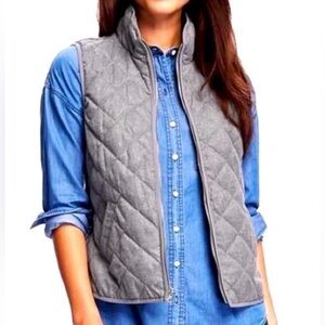 Old Navy Gray Quilted Vest